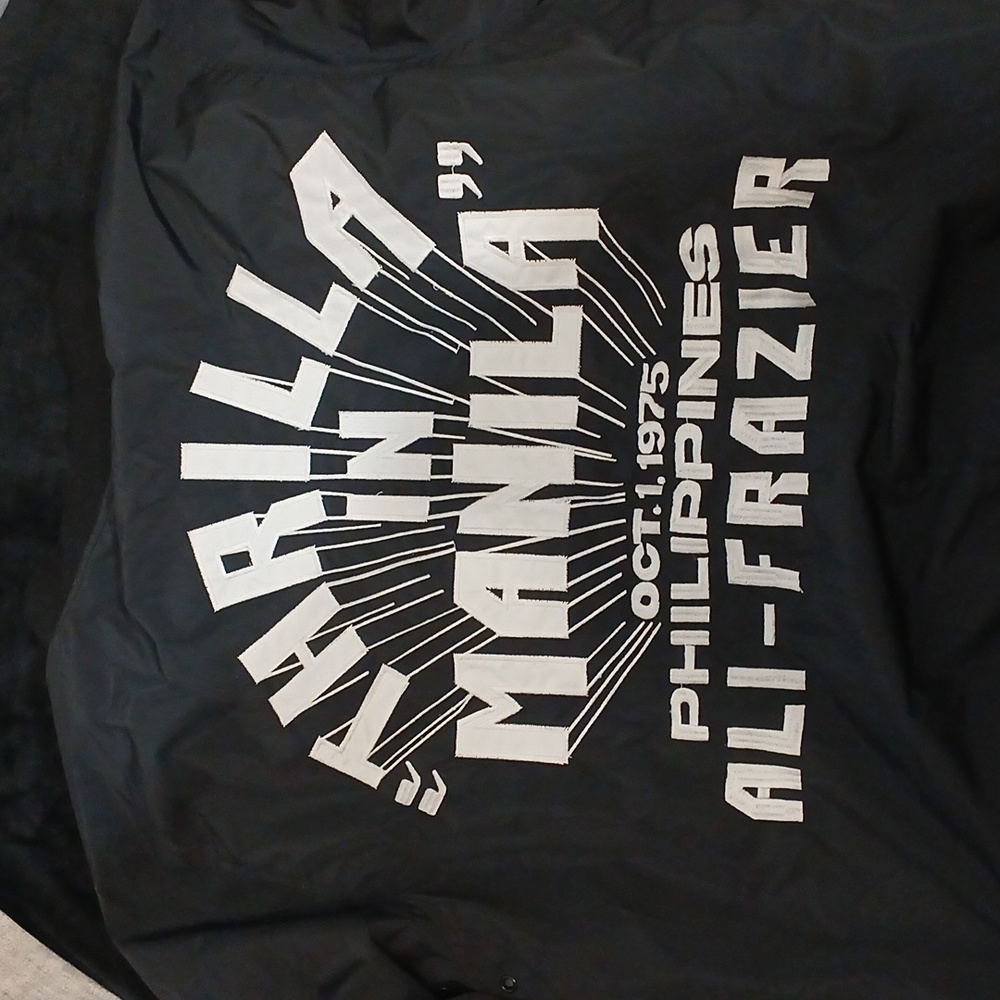 Smoking Joe Frazier and Muhammad Ali Jacket Sz 2XL - Picture 2 of 8